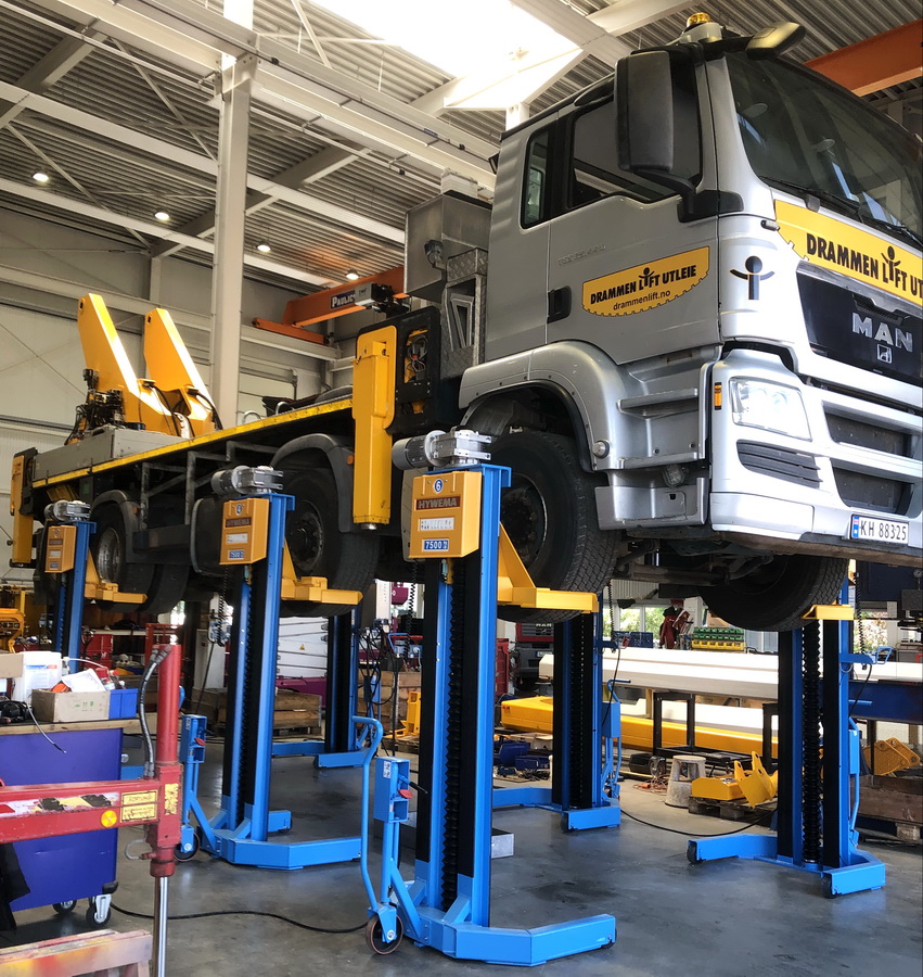 Kompetenz-Zentrum für Großgeräte-Instandsetzung & -Aufbereitung Rothlehner Arbeitsbühnen - Kompetenz-Zentrum für Großgeräte-Instandsetzung & -Aufbereitung