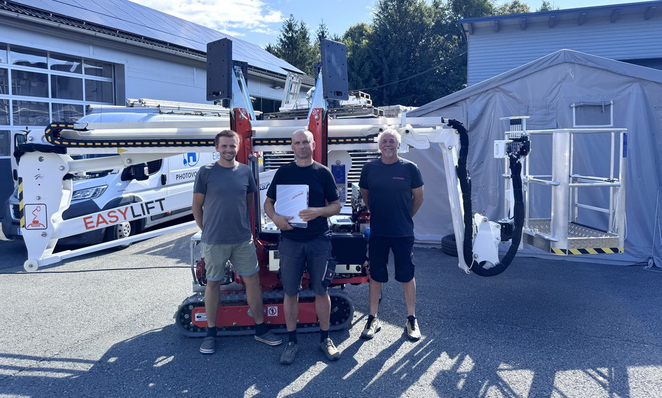 Rothlehner Arbeitsbühnen - ESR Elektrotechnik übernimmt Easylift R180