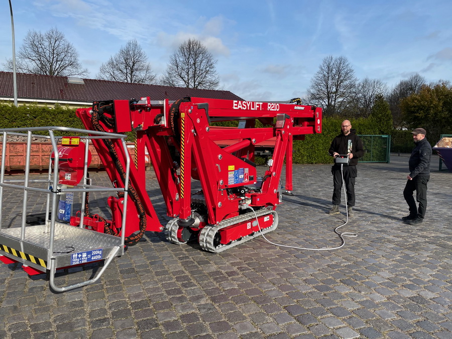 Easylift R210 für Master of Colors