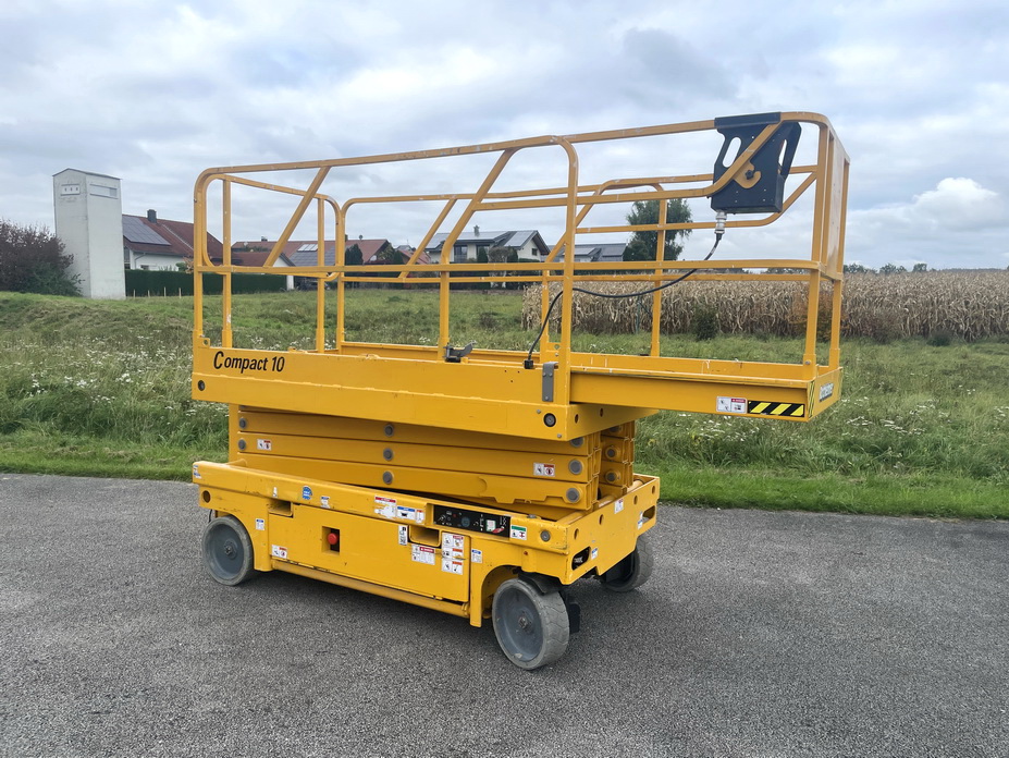Haulotte Compact 10