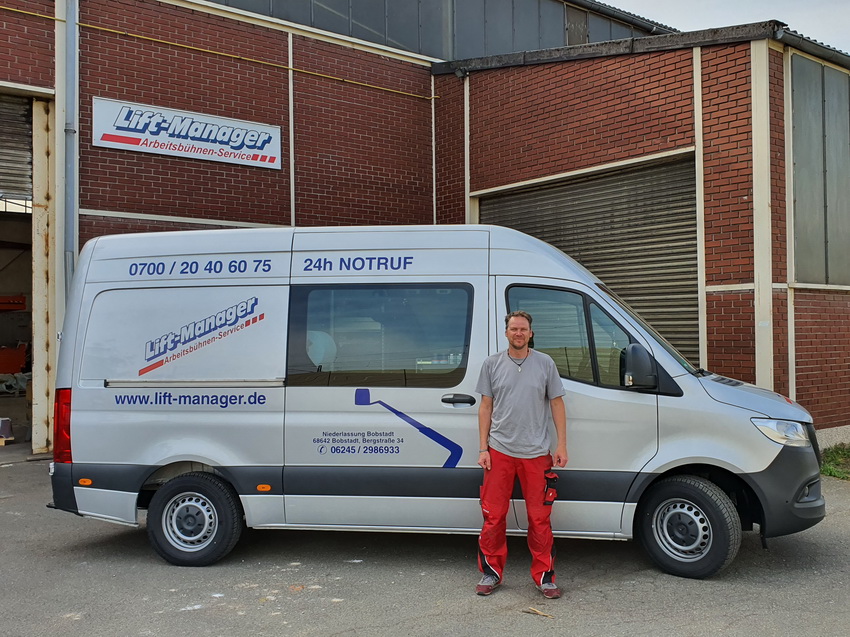 Fourth service vehicle for Lift-Manager Bobstadt