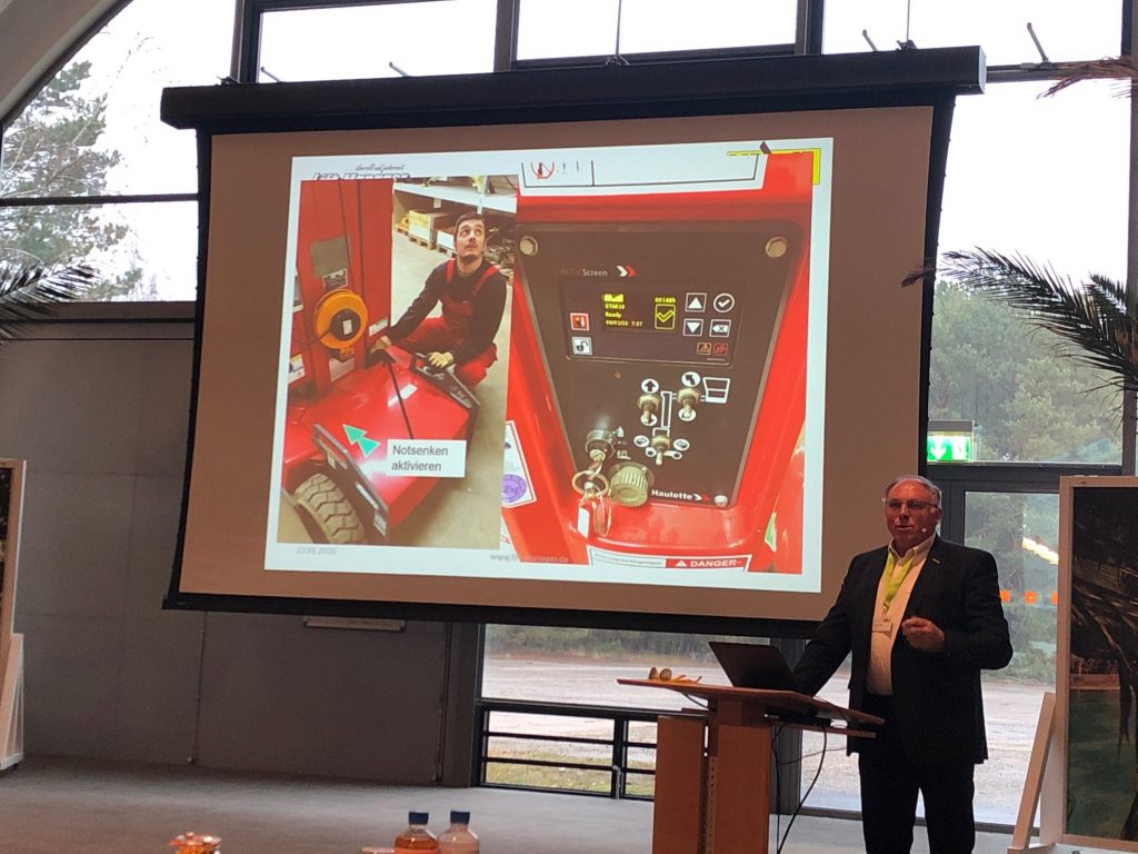 Roland Jäkel Vortrag bei der IPAF Trainer Tagung