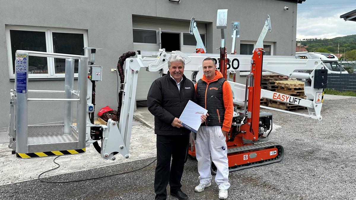 Easylift R180 goes to Painting Company Appinger