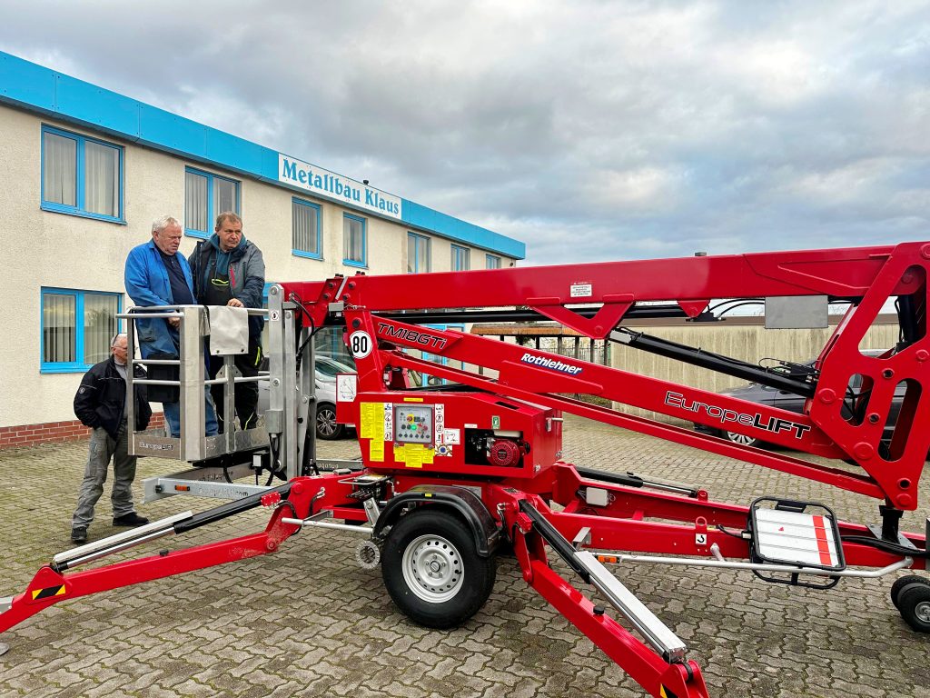 Metallbau Klaus setzt auf Europelift TM18GTi Rothlehner Arbeitsbühnen - Metallbau Klaus setzt auf Europelift TM18GTi