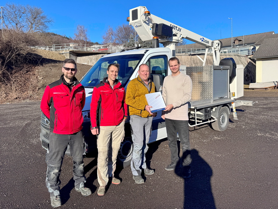 GSR E140TJV für die Stadtwerke Bruck an der Mur Rothlehner Arbeitsbühnen - GSR E140TJV für die Stadtwerke Bruck an der Mur