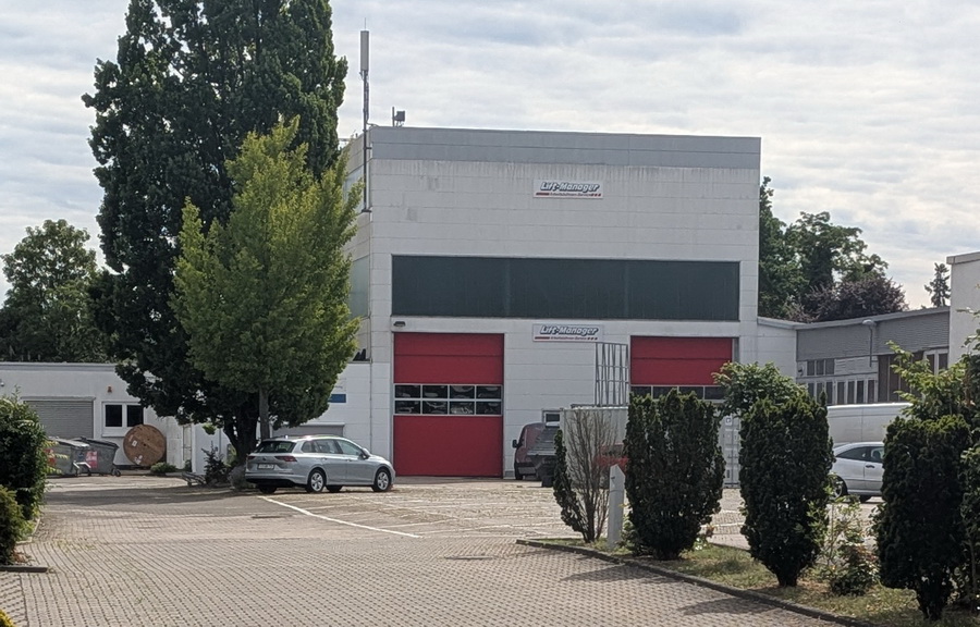 Großgeräte-Instandsetzung & -Aufbereitung Rothlehner Arbeitsbühnen - Großgeräte-Instandsetzung & -Aufbereitung