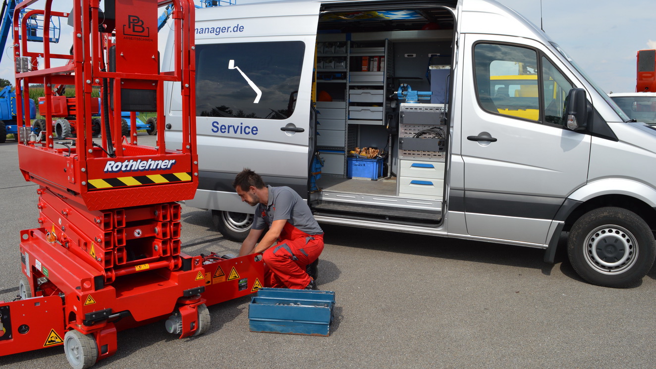 Mechatroniker (m/w/d) Service-Techniker für Hubarbeitsbühnen Rothlehner Arbeitsbühnen - Mechatroniker (m/w/d) Service-Techniker für Hubarbeitsbühnen