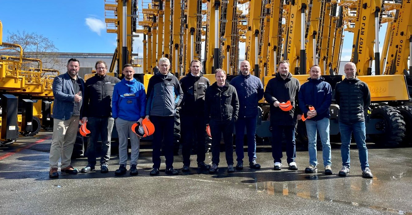 Rothlehner-Team bei Haulotte in Frankreich Rothlehner Arbeitsbühnen - Rothlehner-Team bei Haulotte in Frankreich