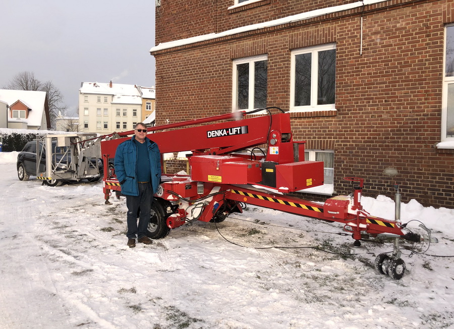 Reconditioned 25m Denka-Lift used device delivered